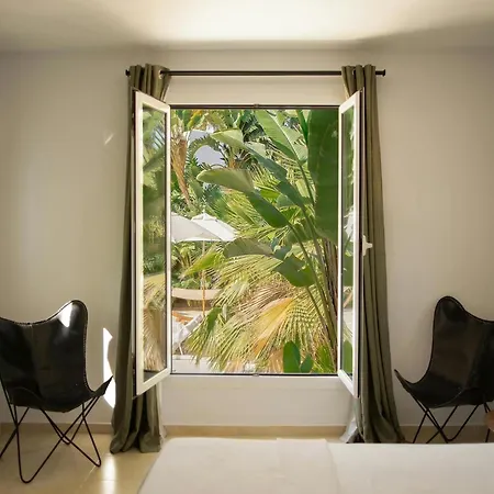 Lavish Near فيلة *